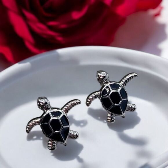Black Sea Turtle Earrings Dainty Silver Tortoise Jewelry Nautical Ocean Marine - Picture 1 of 7